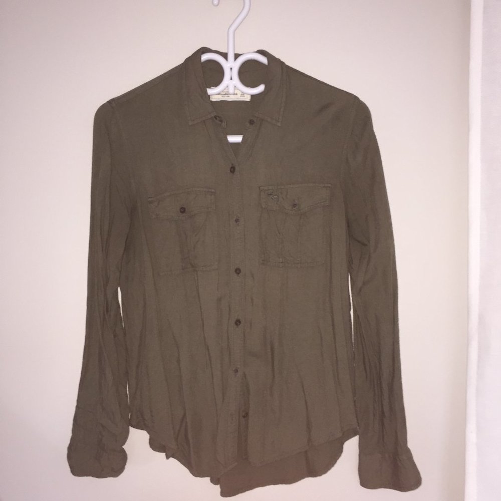 Blouse / chemise verte kaki